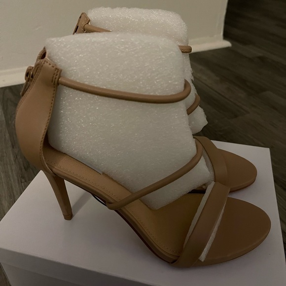 NWT Steve Madden Clay Heels - Picture 6 of 6